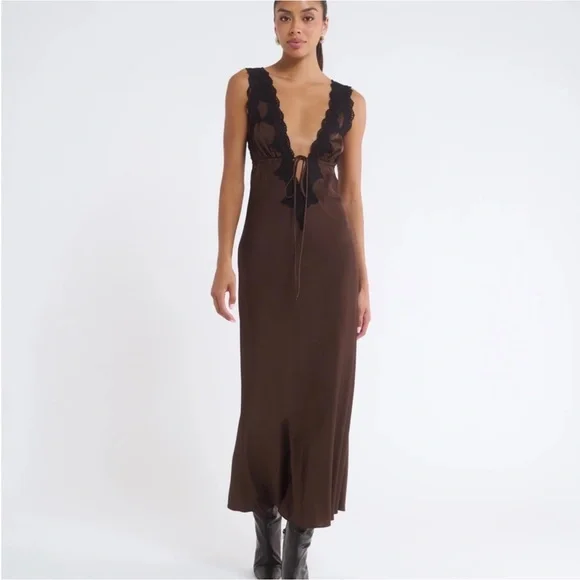 Rumored Venice Maxi Dress (Espresso) NWT - Picture 1 of 7